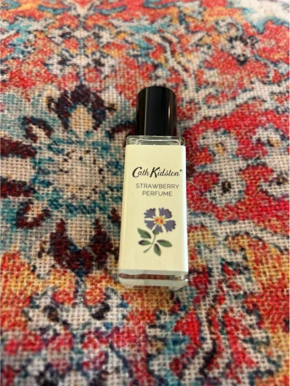 Catch kidston strawberry perfume .2 fl oz roller